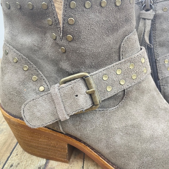 Sofft Allene Studded Booties in Taupe Suede, Size 7.5 M - Picture 8 of 16